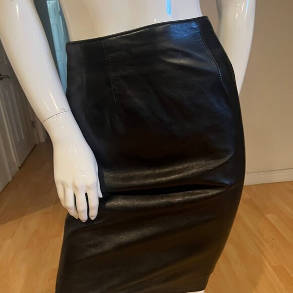 VINTAGE VAKKO LEATHER PENCIL SKIRT SIZE 4 - Picture 2 of 4